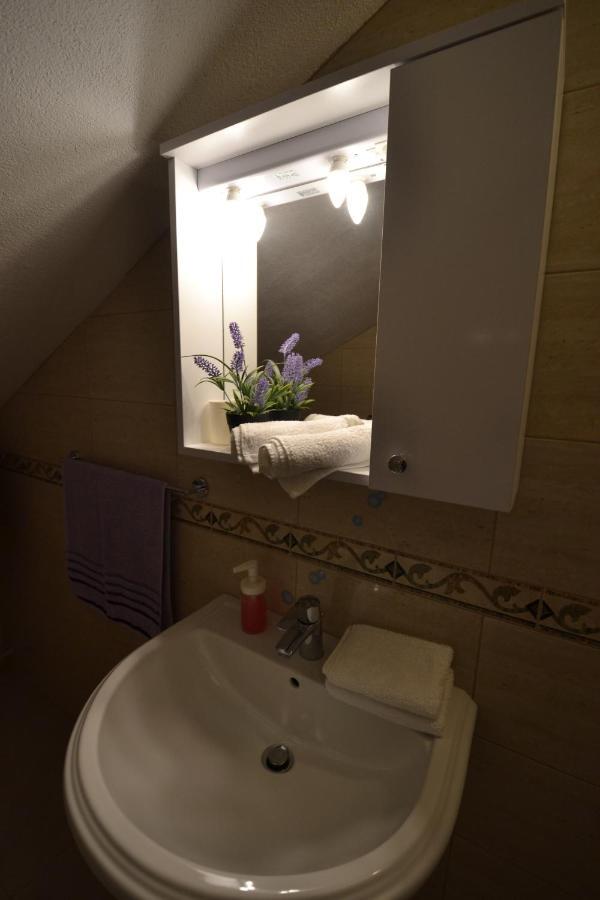 Apartmani Antonia Nakic -Stobrec Split Extérieur photo