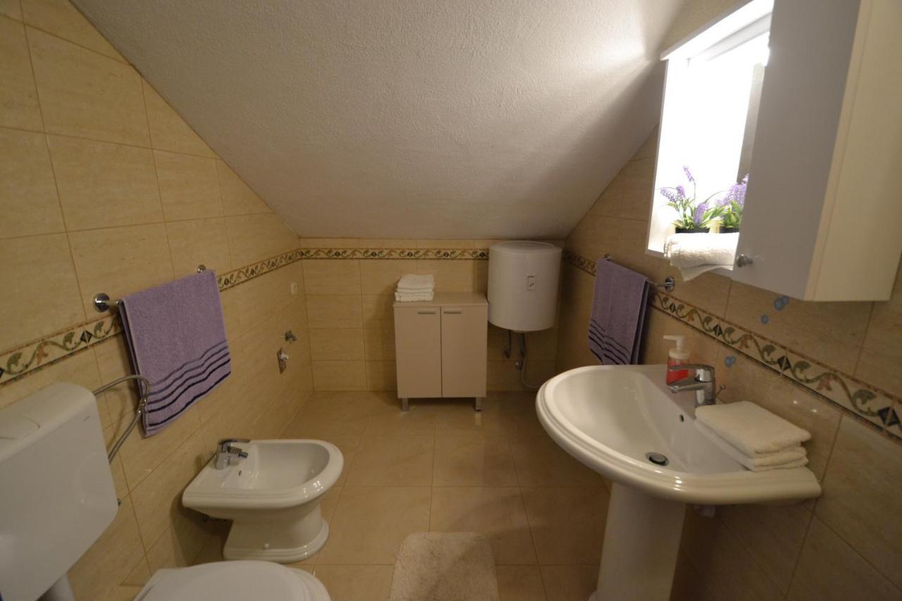 Apartmani Antonia Nakic -Stobrec Split Extérieur photo