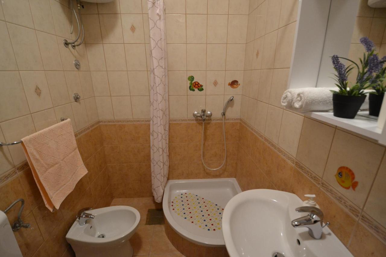 Apartmani Antonia Nakic -Stobrec Split Extérieur photo