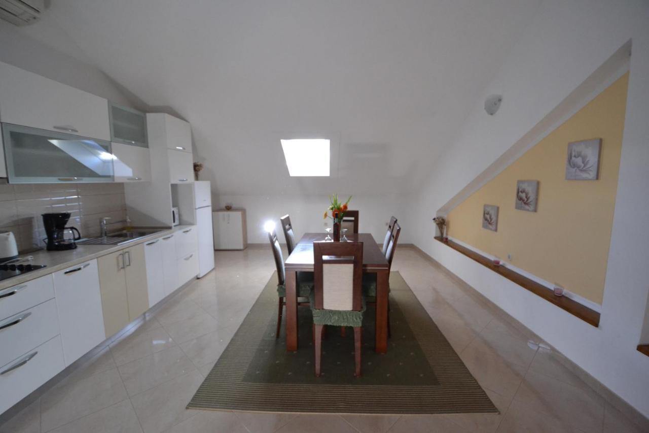 Apartmani Antonia Nakic -Stobrec Split Extérieur photo