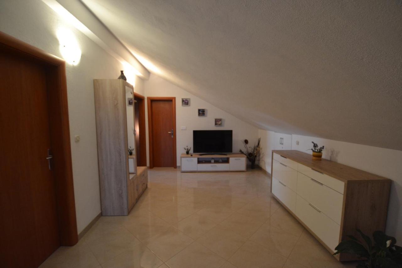 Apartmani Antonia Nakic -Stobrec Split Extérieur photo